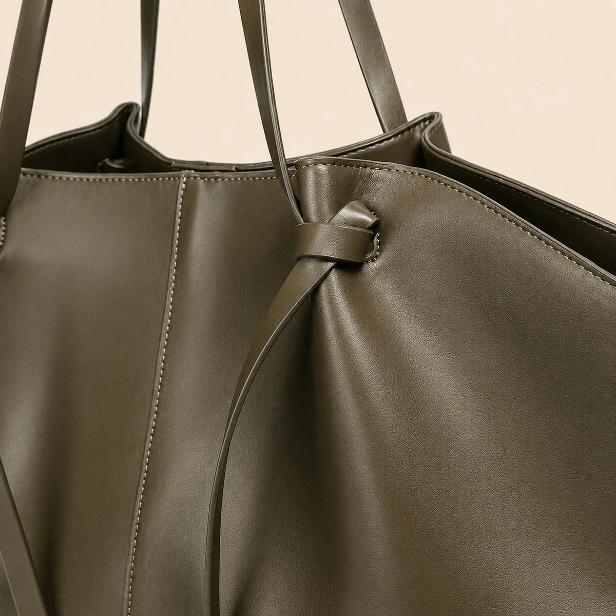 Light Luxury Commuter Tote Bag